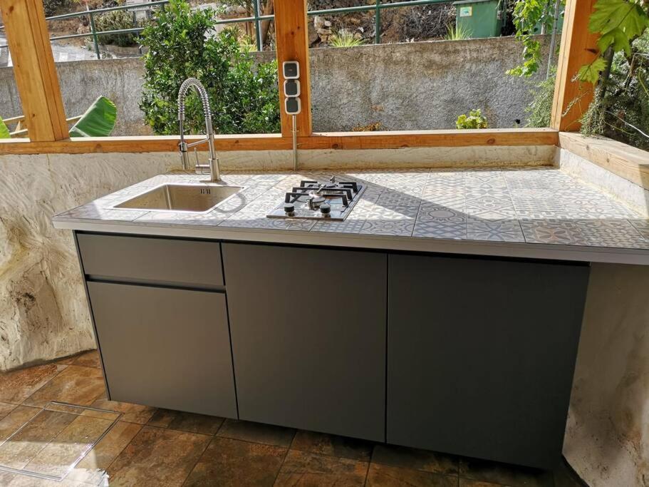 Souterrain Fuer Max 2 P., Bad, Aussenkueche, Garten Guimar Luaran gambar